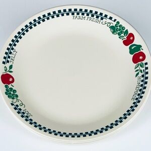 Farm Fresh Red & Green Corelle Dinner Plates 10.25” lot of 4